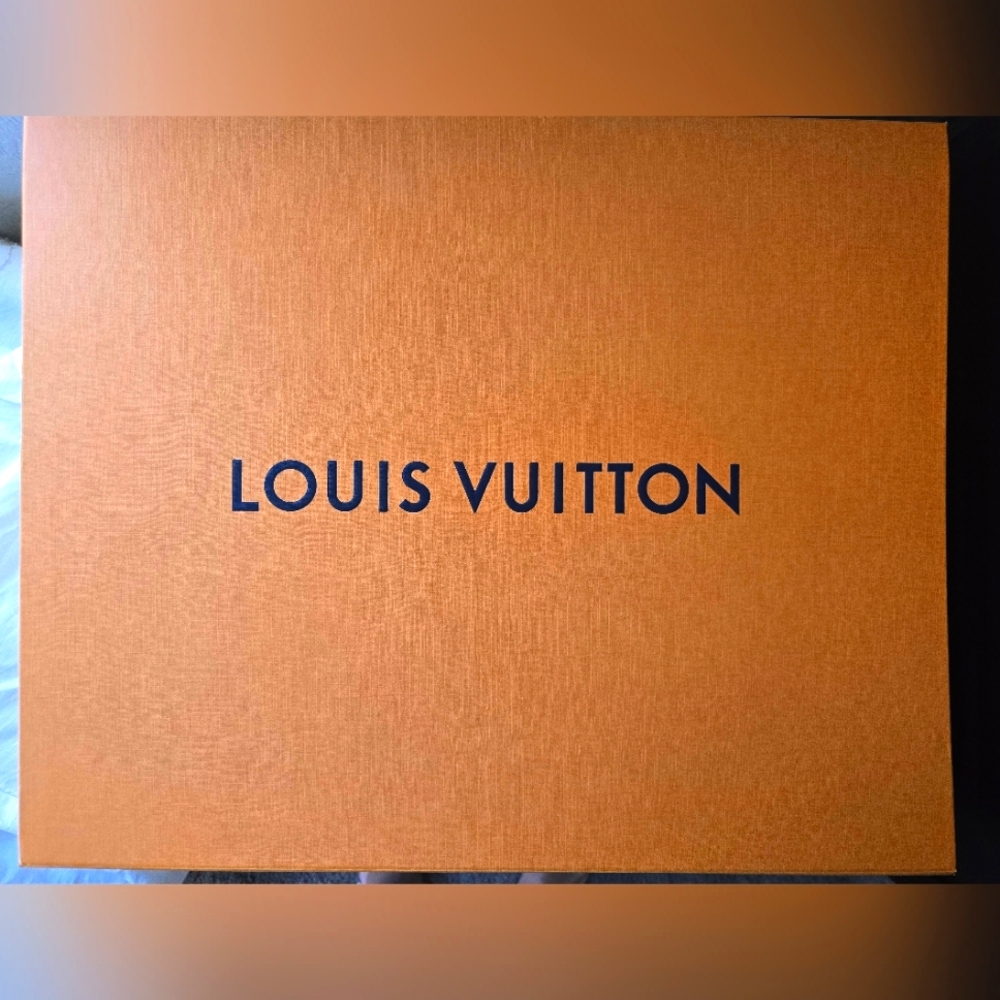Louis Vuitton NEW Large Iconic Gold Gift/Storage Box